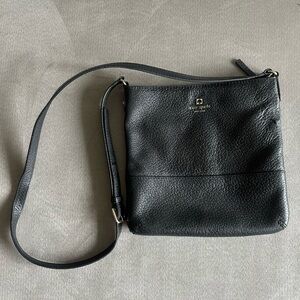 kate spade black pebbled leather shoulder bag with gold logo